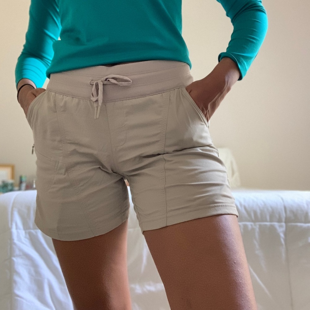 The North Face Khaki Athletic Shorts 🤍